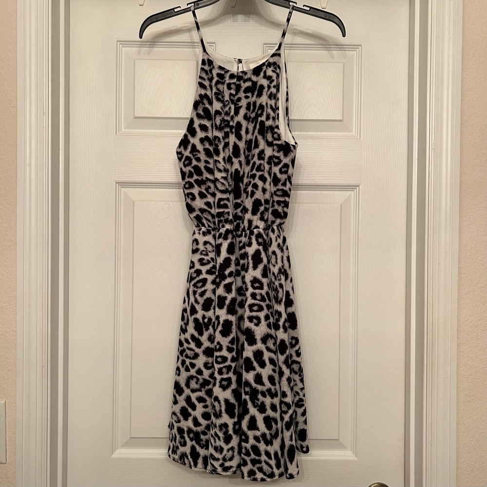 Everly From Magnolia Boutique Black & Grey Leopard Print Dress Size M 🆕